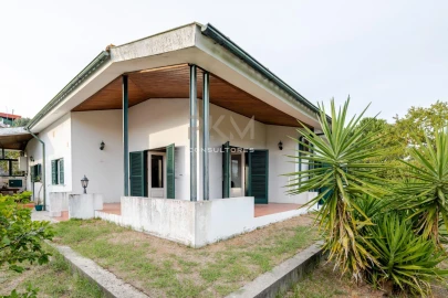 Moradia T4 para Venda em Amarante (São Gonçalo), Madalena, Cepelos e Gatão