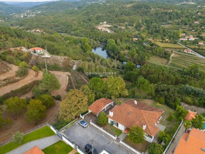 Moradia T4 para Venda em Amarante (São Gonçalo), Madalena, Cepelos e Gatão Foto 46