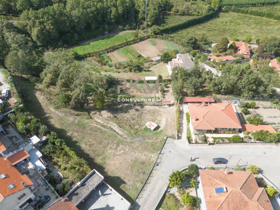Terreno para Venda em Gondar Foto 1