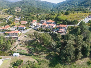 Terreno para Venda em Gondar