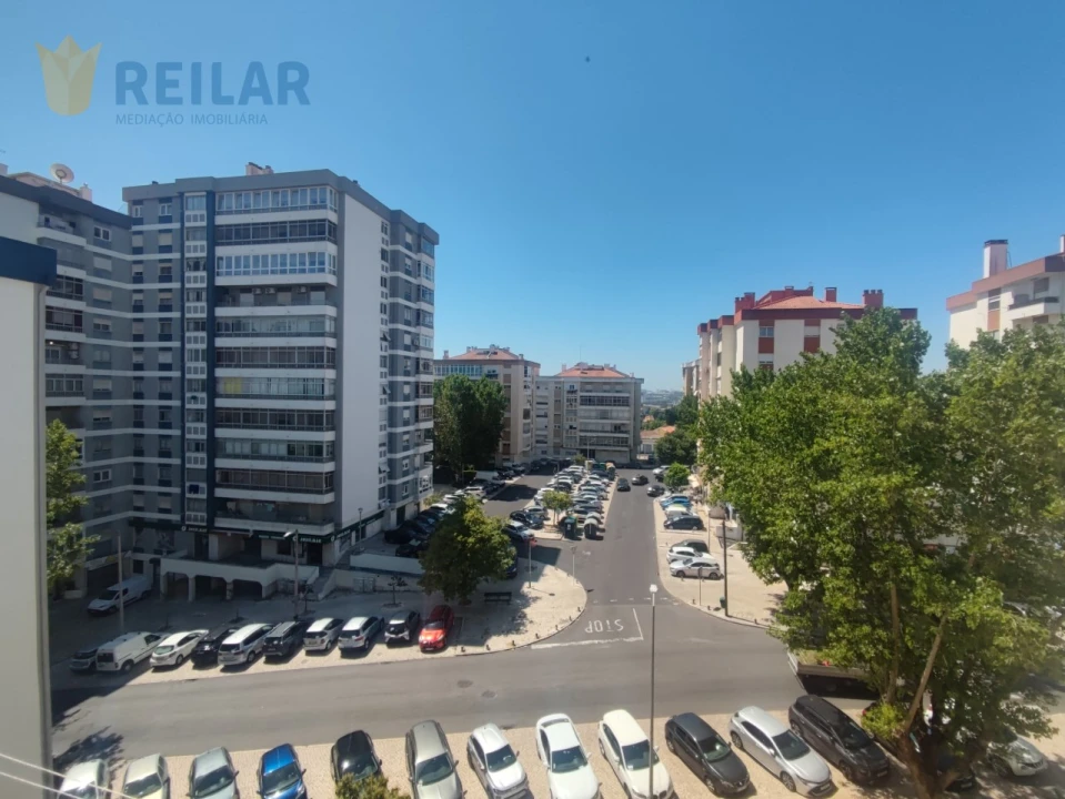 Apartamento T3 para Arrendamento em Santa Iria de Azoia, São João da Talha e Bobadela Foto 39