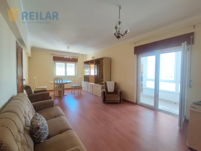 Apartamento T3 para Arrendamento em Santa Iria de Azoia, São João da Talha e Bobadela Foto 8