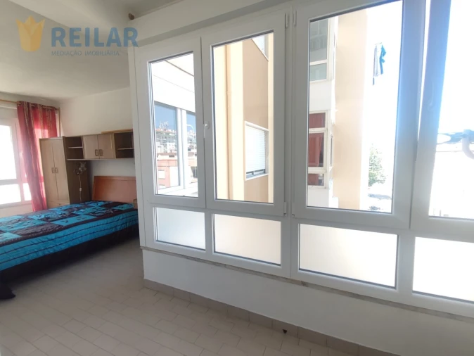Apartamento T3 para Arrendamento em Santa Iria de Azoia, São João da Talha e Bobadela Foto 21
