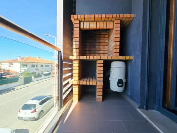 Apartamento T2 para Arrendamento em Fernao Ferro