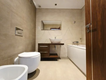 Apartamento T2 para Arrendamento em Fernao Ferro