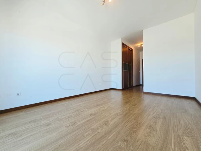 Apartamento T2 para Arrendamento em Fernao Ferro Foto 17