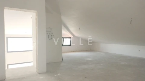 Moradia T4 para Venda em Esgueira