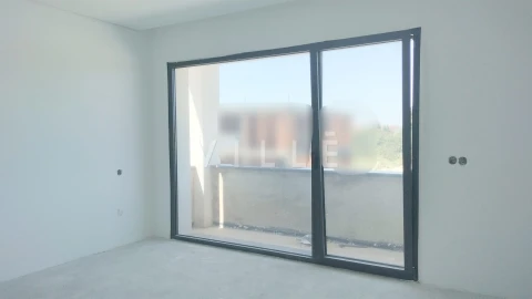 Moradia T4 para Venda em Esgueira