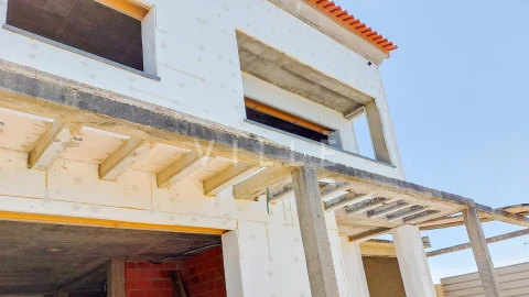 Moradia T4 para Venda em Esgueira