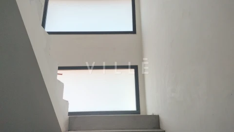 Moradia T4 para Venda em Esgueira