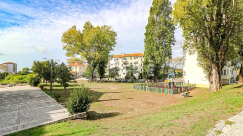 Apartamento T4 para Venda em Glória e Vera Cruz