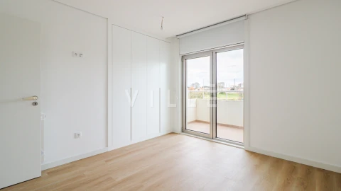 Apartamento T4 para Venda em Glória e Vera Cruz