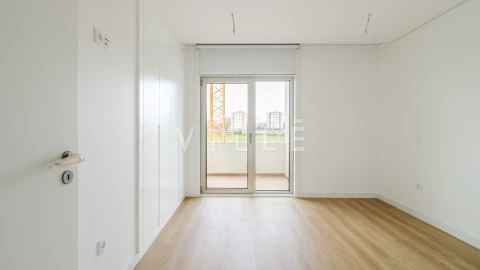 Apartamento T4 para Venda em Glória e Vera Cruz
