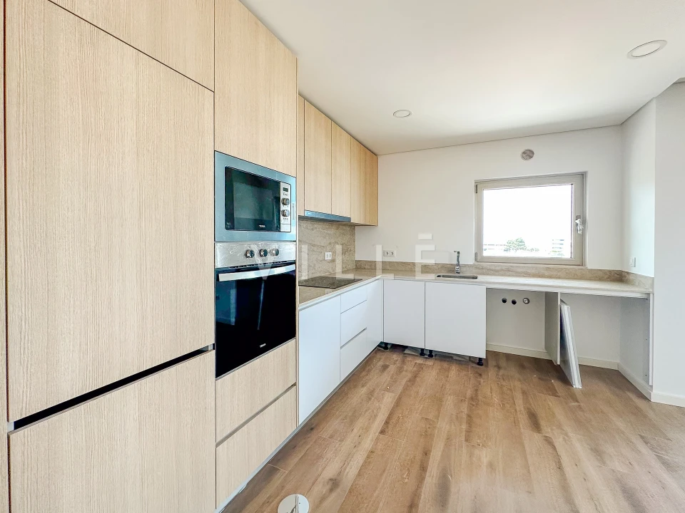 Apartamento T4 para Venda em Glória e Vera Cruz Foto 1