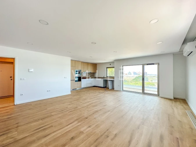 Apartamento T4 para Venda em Glória e Vera Cruz Foto 2