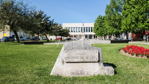 Prédio para Venda em Arcos e Mogofores