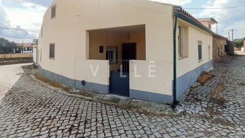 Moradia T4 para Venda em Malpartida e Vale de Coelha