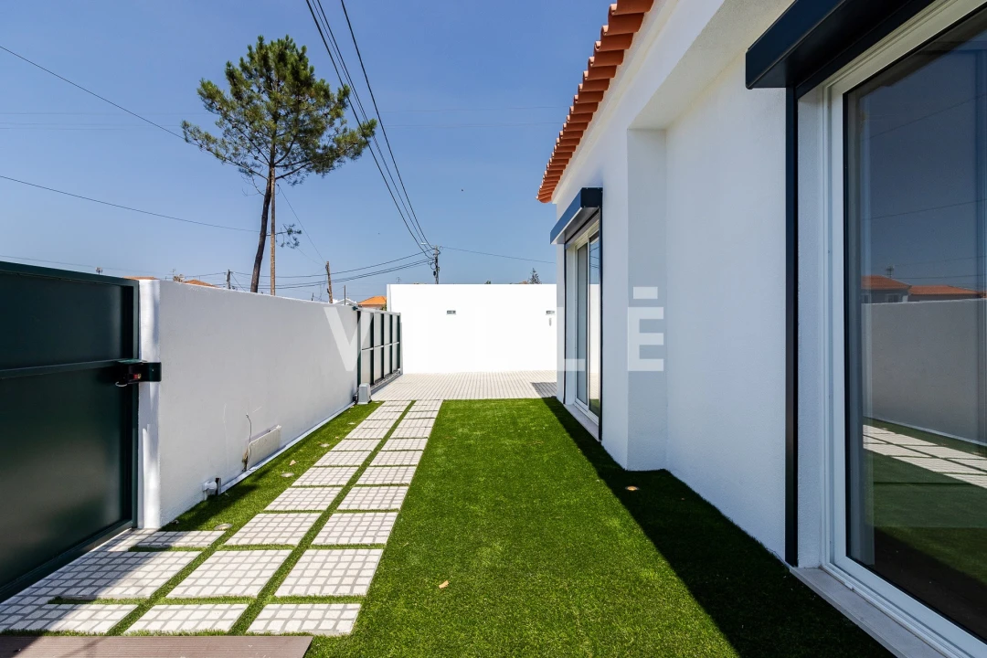 Moradia T3 para Venda em Esgueira Foto 12