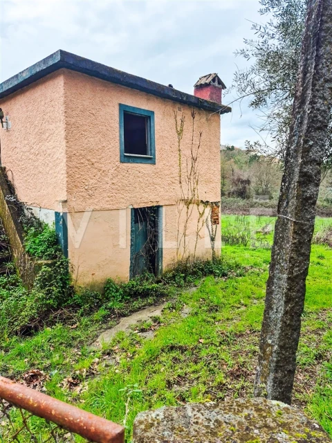 Moradia T0 para Venda em São Miguel do Mato
