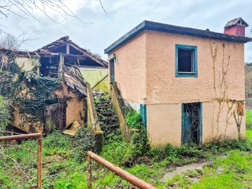 Moradia T0 para Venda em São Miguel do Mato
