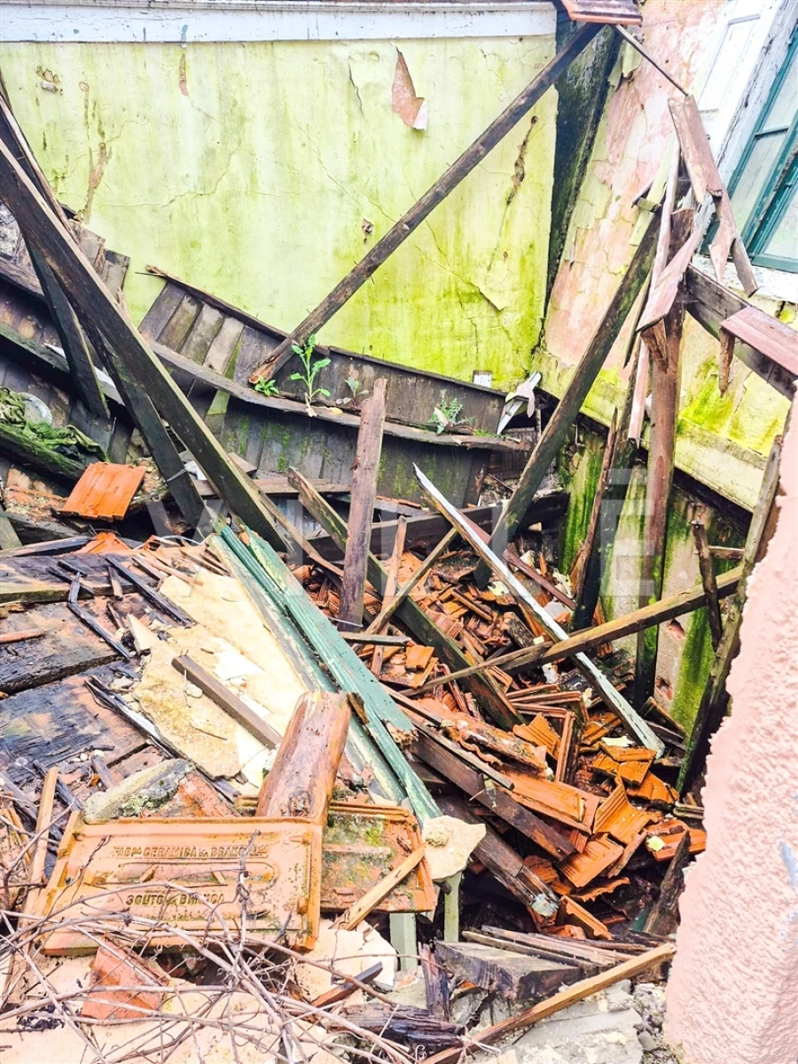 Moradia T0 para Venda em São Miguel do Mato Foto 15