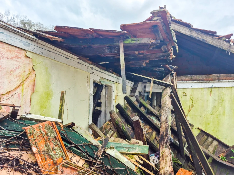 Moradia T0 para Venda em São Miguel do Mato Foto 9