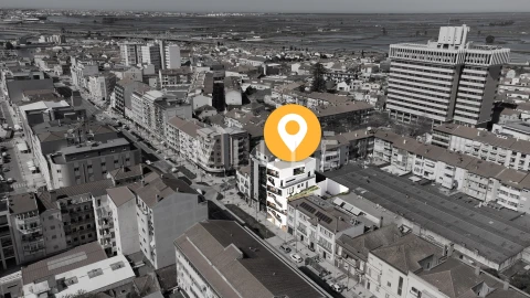 Apartamento T3 para Venda em Glória e Vera Cruz
