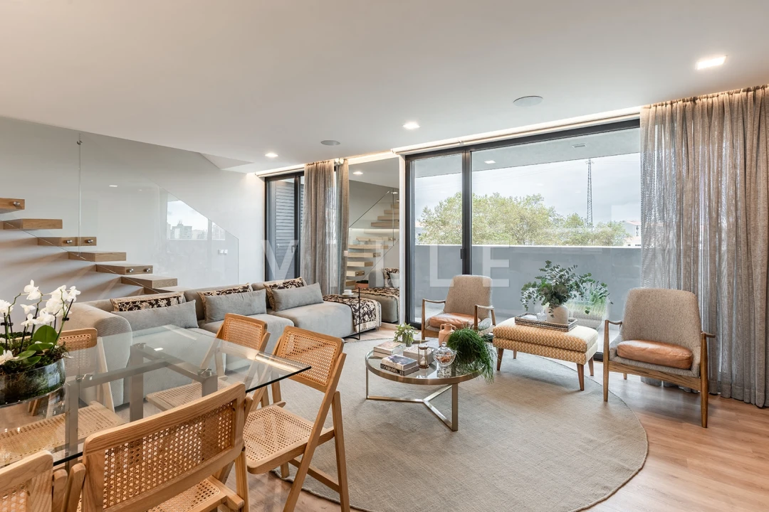 Apartamento T4 para Venda em Glória e Vera Cruz Foto 9
