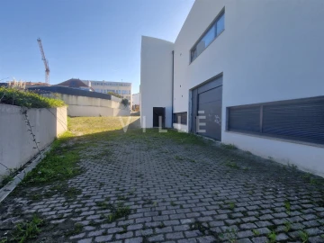 Loja para Venda em Esgueira