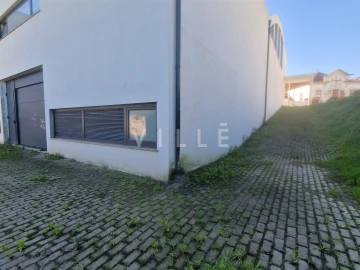 Loja para Venda em Esgueira