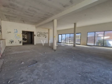 Loja para Venda em Esgueira
