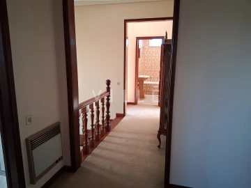 Moradia T5 para Venda em Valongo do Vouga