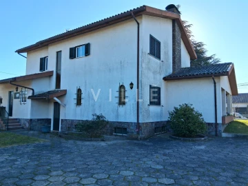 Moradia T5 para Venda em Valongo do Vouga