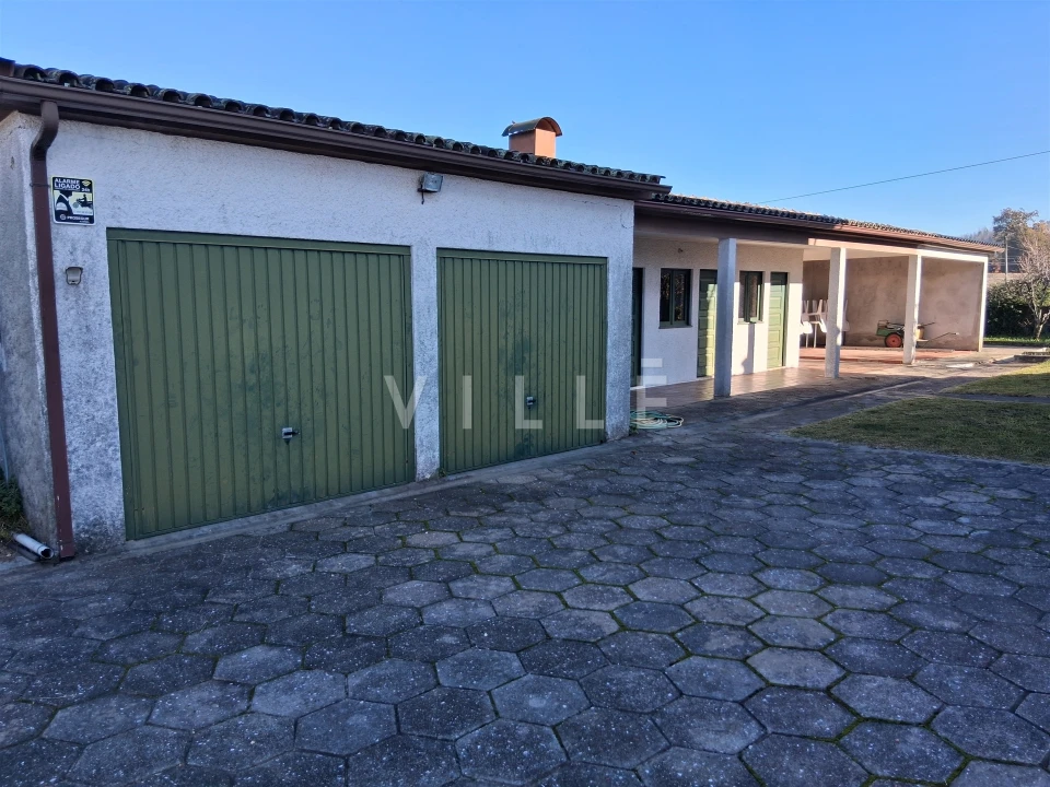 Moradia T5 para Venda em Valongo do Vouga Foto 12