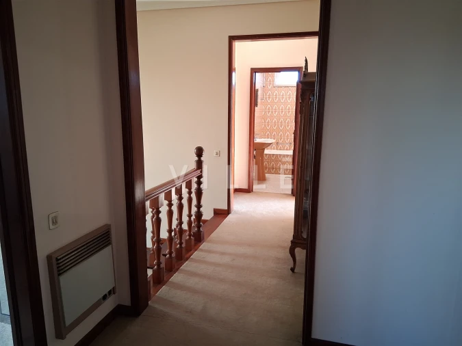 Moradia T5 para Venda em Valongo do Vouga Foto 30
