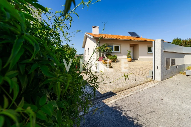 Moradia T4 para Venda em Canelas e Fermelã Foto 3