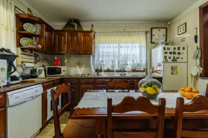 Moradia T3 para Venda em Branca