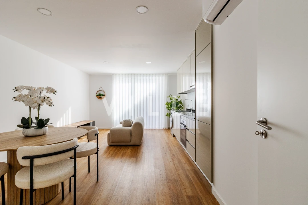 Apartamento T1 para Venda em Glória e Vera Cruz Foto 1