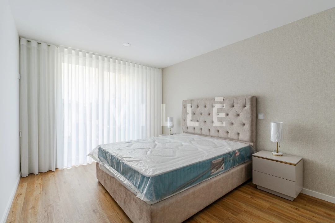 Apartamento T1 para Venda em Glória e Vera Cruz Foto 23
