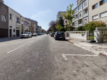 Apartamento T3 para Arrendamento em Lordelo do Ouro e Massarelos