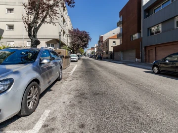 Apartamento T3 para Arrendamento em Lordelo do Ouro e Massarelos