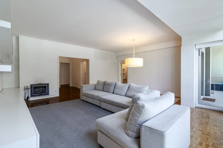 Apartamento T3 para Arrendamento em Lordelo do Ouro e Massarelos Foto 17