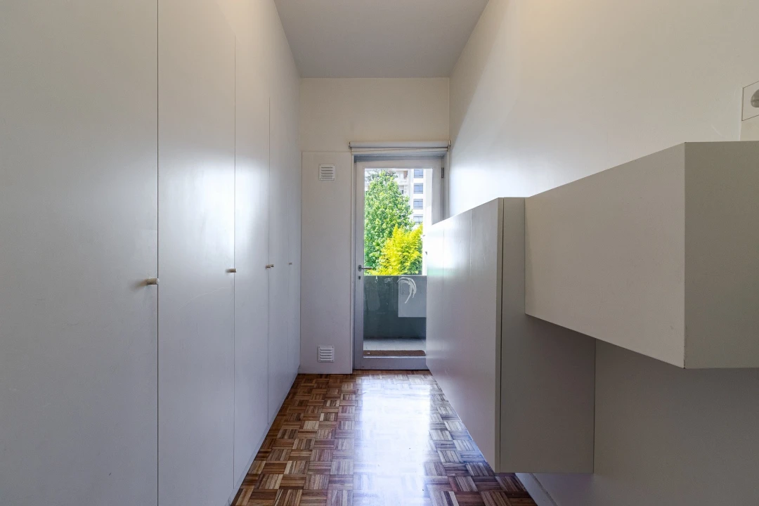 Apartamento T3 para Arrendamento em Lordelo do Ouro e Massarelos Foto 7