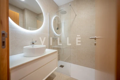Apartamento T1 para Arrendamento em Aradas