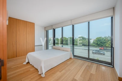 Apartamento T1 para Arrendamento em Aradas