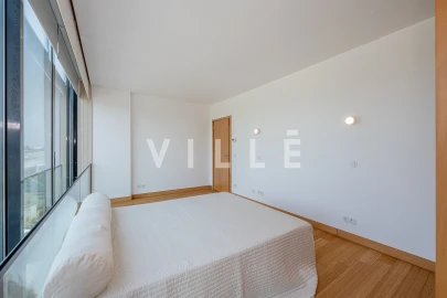 Apartamento T1 para Arrendamento em Aradas