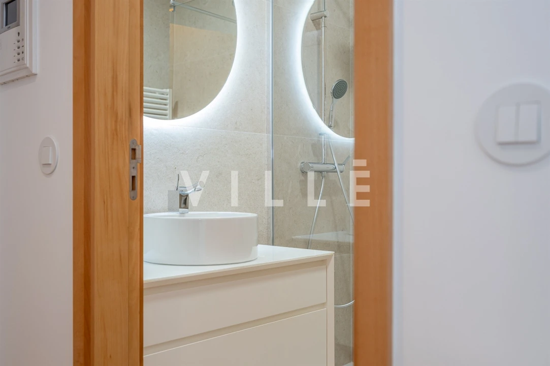 Apartamento T1 para Arrendamento em Aradas Foto 23