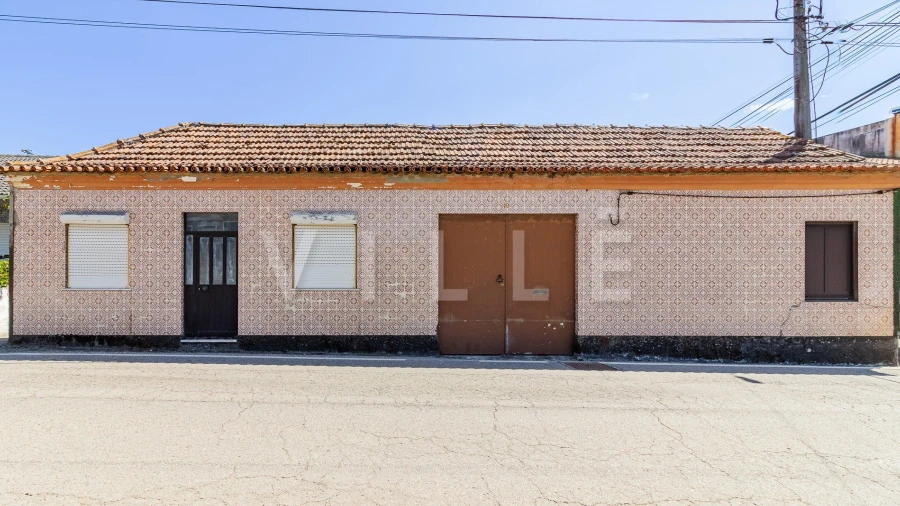 Moradia T3 para Venda em Requeixo, Nossa Senhora de Fátima e Nariz