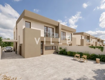 Moradia T4 para Venda em Esgueira