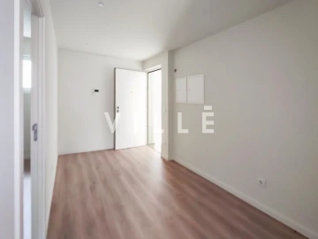 Apartamento T1 para Venda em Glória e Vera Cruz